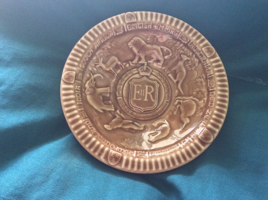 Taça comemorativa império britânico. Small Wade Pottery British Empire