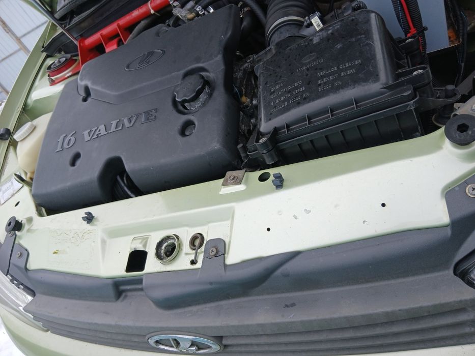 Продам Лада Каліна 2006 рік , газ бензин в дуже гарному стані.