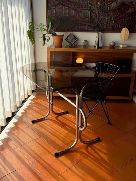 Mesa de jantar cromada com vidro/90’s vintage dining table w glass top