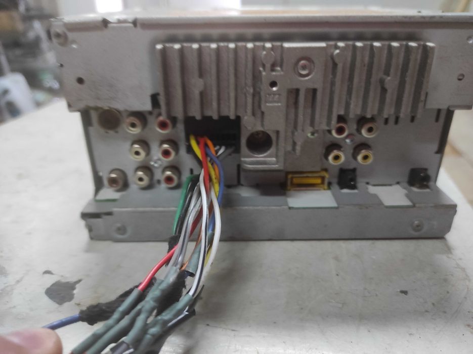 Магнитола 2 DIN Pioneer AVH-2400BT