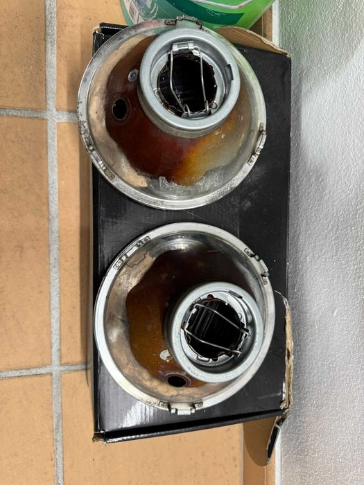 Faróis originais Wrangler