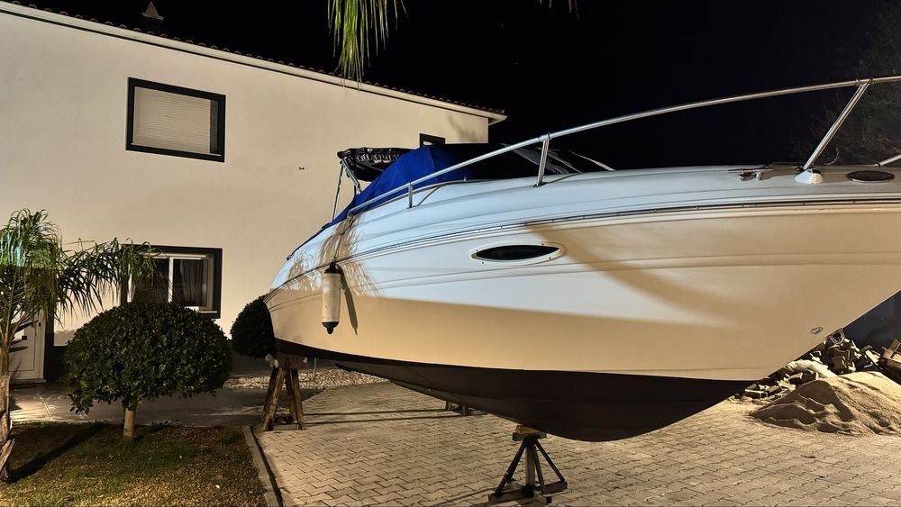 Vende-se Barco Sea Ray Express Cruiser 215