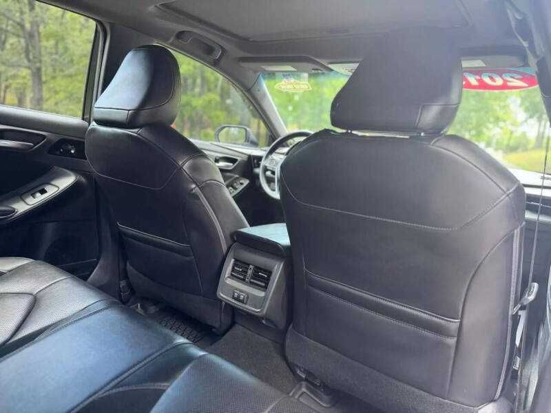 2019 Toyota Avalon Hybrid