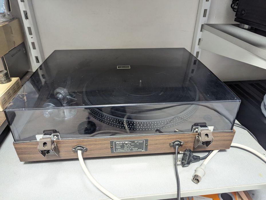 Р-в! Виниловый проигрыватель Rotel RP-1500. Belt Drive. JAPAN
