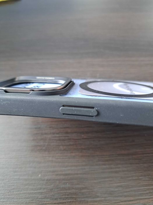 Etui ESR HaloLock MagSafe do iPhone 15 Pro Przezroczysty