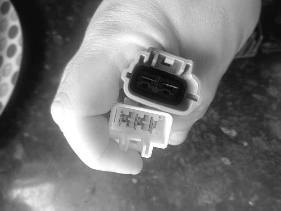 Retificador de corrente de Suzuki novo