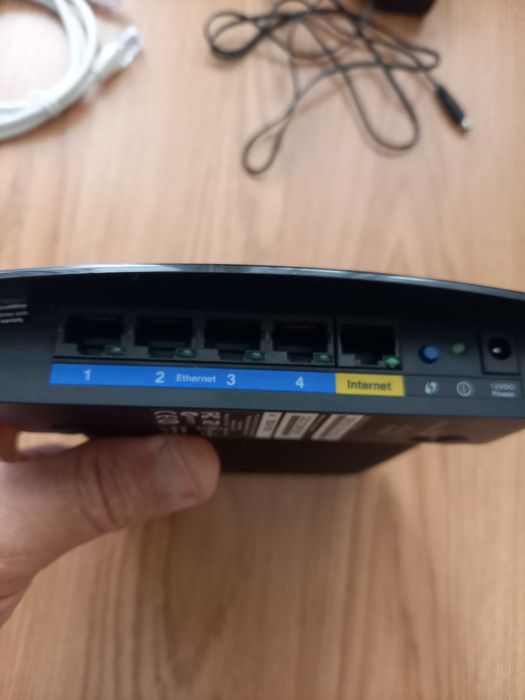 Роутер маршрутизатор Linksys E1200 Cisco