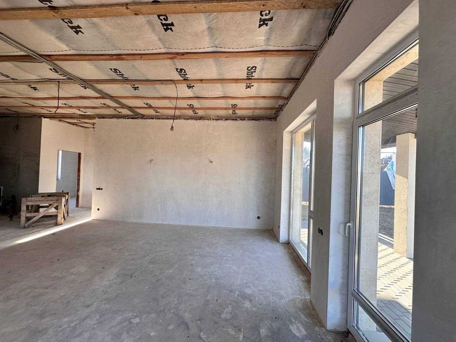 Буча! Одноповерховий будинок з частковим ремонтом і комунікаціями