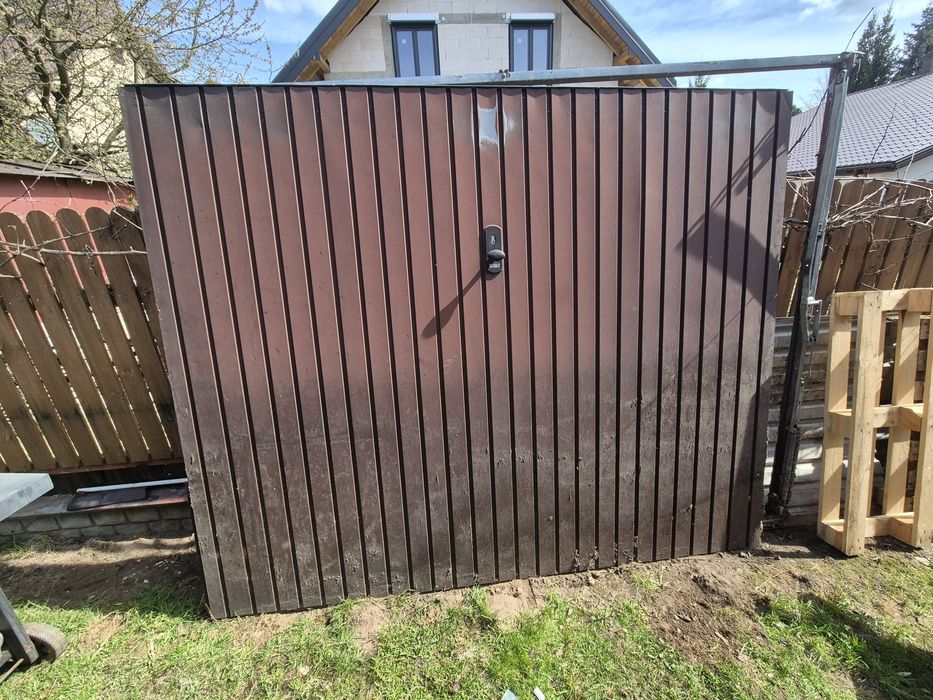 Brama garażowa 257x209