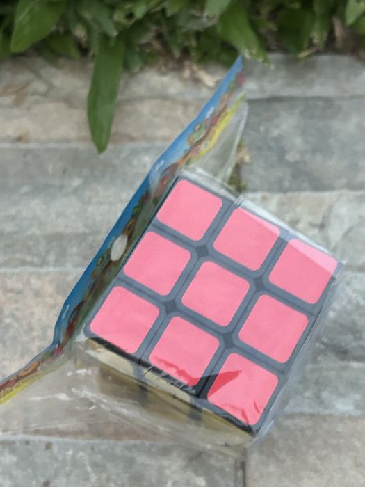 Cubo  mágico ainda embalado