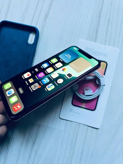 З гарантією Iphone XS Max 64gb gold neverlock 100%