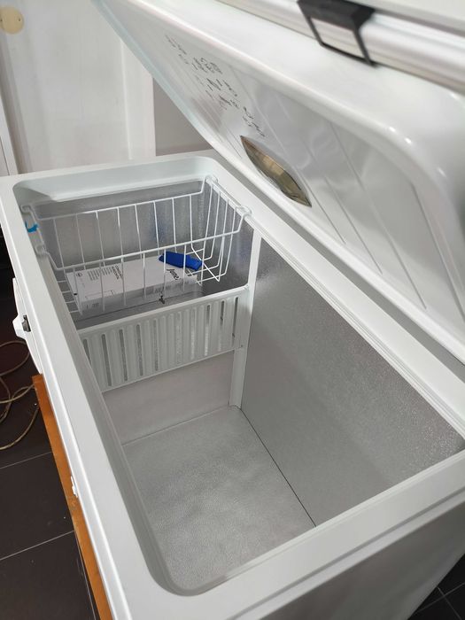 Arca Congeladora Junex 290L