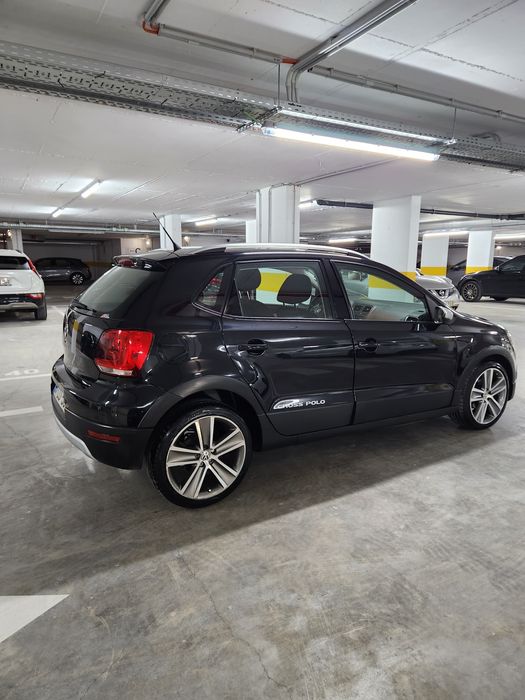 Polo cross motor 1.6 TDI só 144.000 km nacional impecável Aceito retom