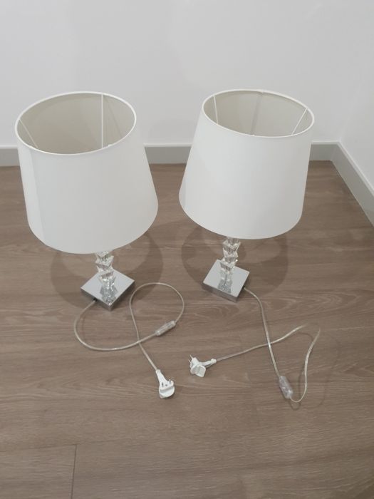 Candeeiros de mesa cabeceira  completos