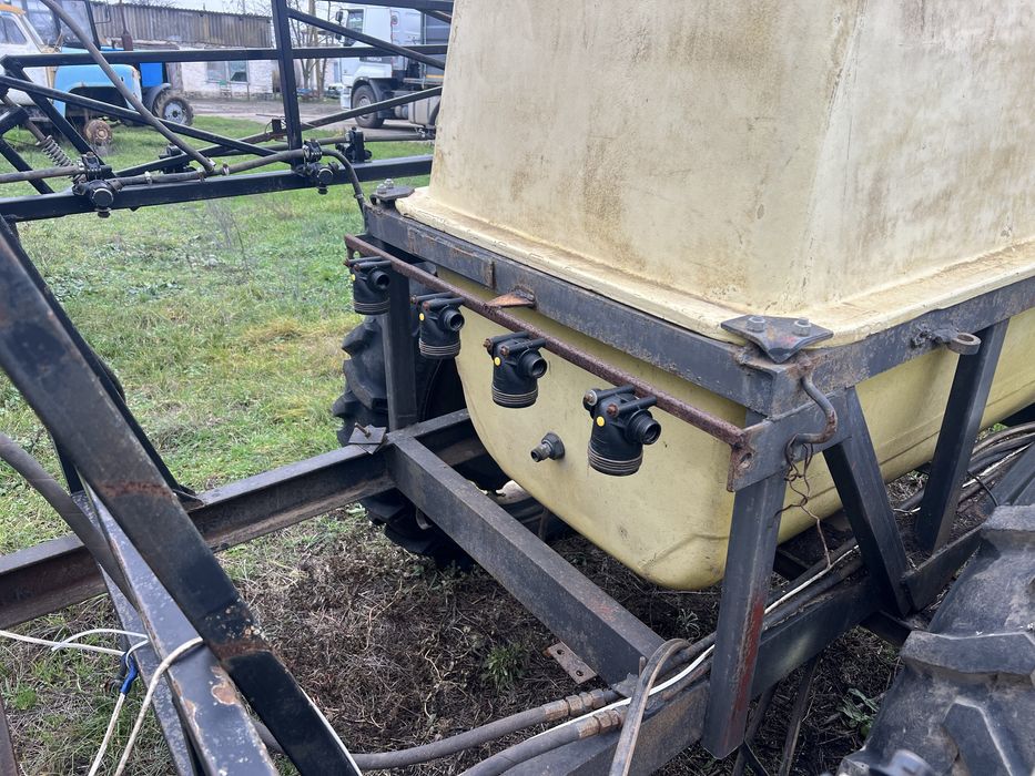 ОП 2000 оприскувач