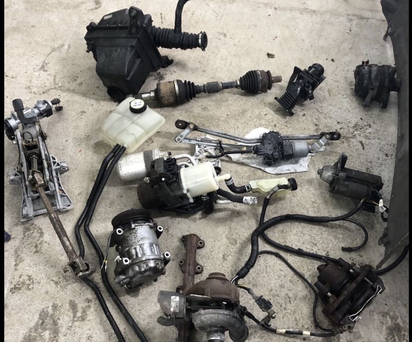 Разбираю мазду 3 BK хечбек 2005 1.6 турбо дизель механика