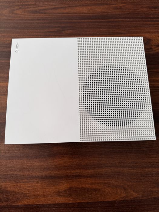 Xbox one S 1TB + Pad