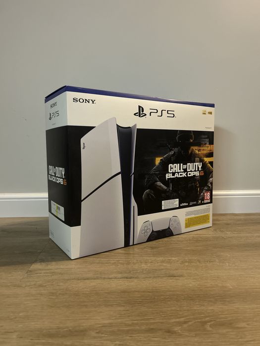 PS5 Slim 1TB + Napęd | Jak nowa | Mało używana | Komplet w pudełku