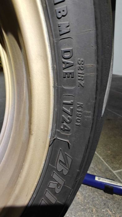 Jogo Pneus 190/50 e 120/70,  17" - Bridgestone S21