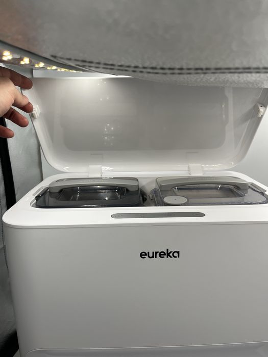 Robot sprzatajacy Eureka J12 ultra