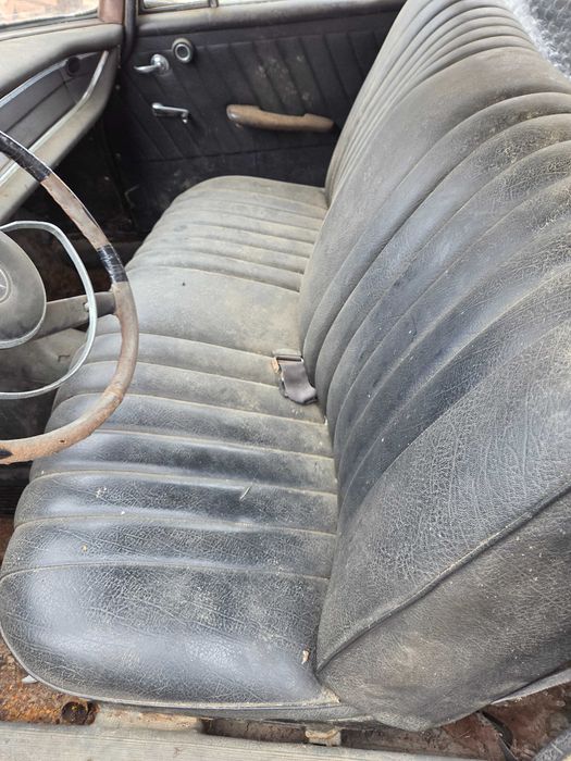 Mercedes 190 D rabo de peixe