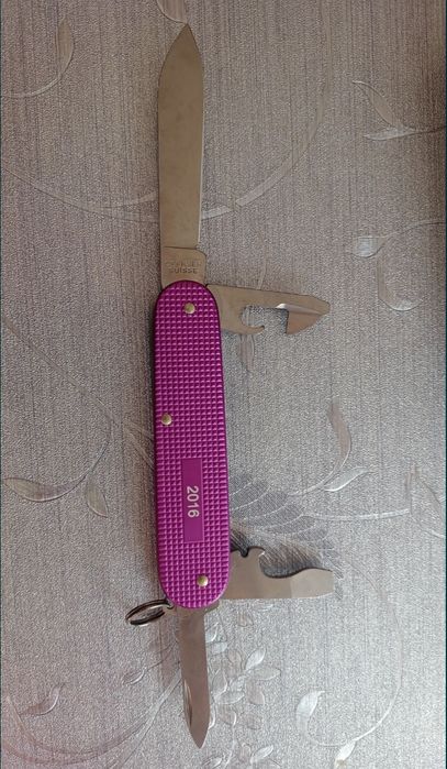 Victorinox Cadet Limited Edition 2016 nowy
