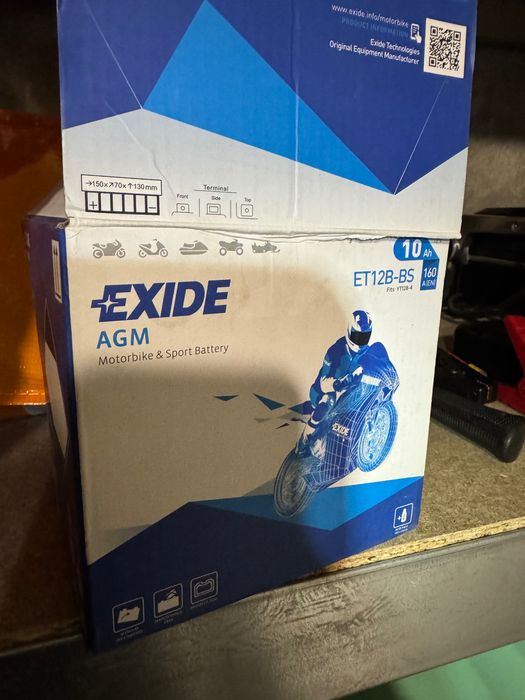 Мотоциклетний акумулятор 12В Exide ET12B-BS