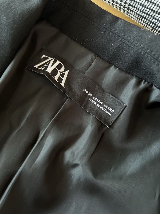 Marynarka Zara czarna taliowana żakiet