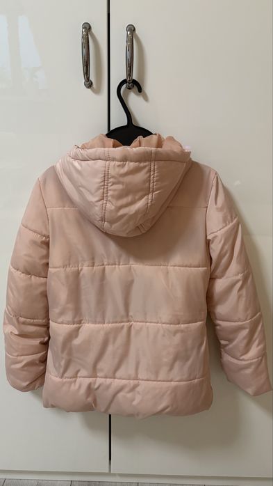 Kurtka zimowa dziewczęca Reserved z kapturem rozm. 134