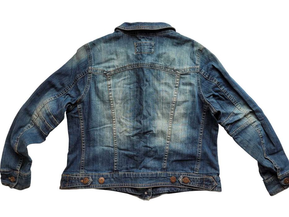 Джинсовая куртка , Жіноча джинсова куртка