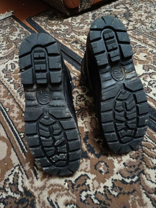 Продам берці демісезонні