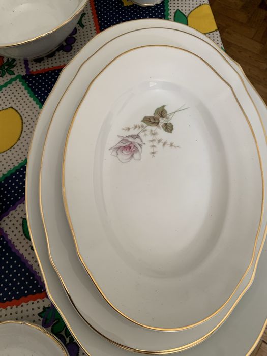 Serviços spal para 12 pessoas de chá e de jantar