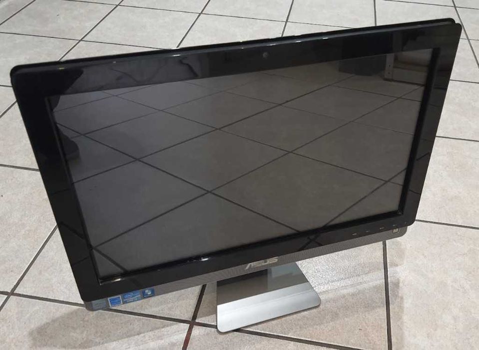 Komputer AiO Asus ET2210I Intel i3, 4GB RAM, HDD 250 GB