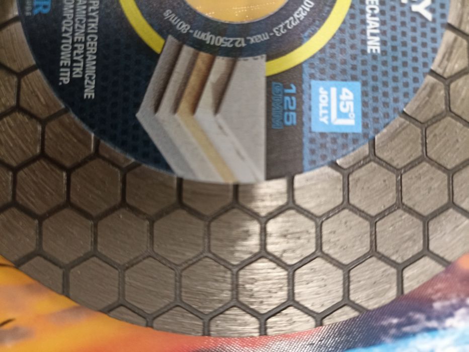 Tarcza tnąca Nozar idealna do kąta 45 stopni