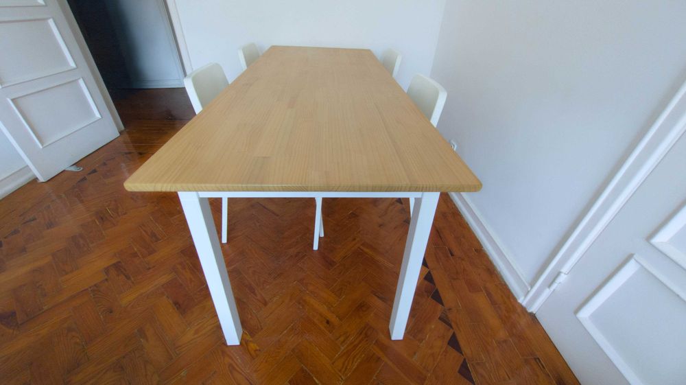 Mesa de Jantar IKEA PINNTORP 125x75 cm – Bom Estado