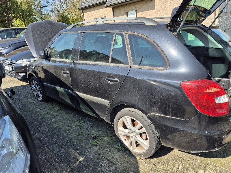 Skoda Fabia 2 Przód kompletny drzwi i inne nr lak 9910