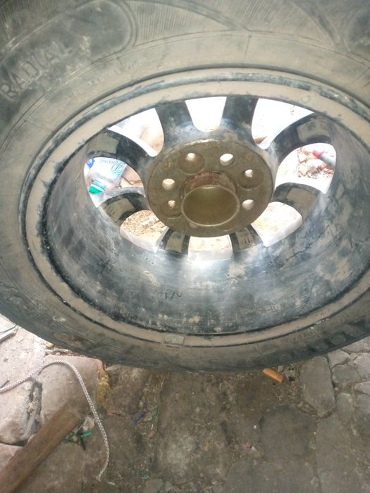 Тітани R13 б/у ваз