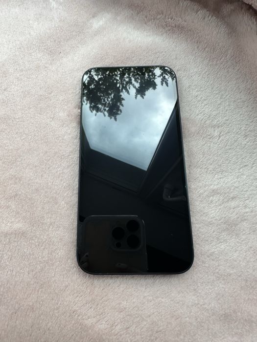 Продам iphone 12 , 64гб