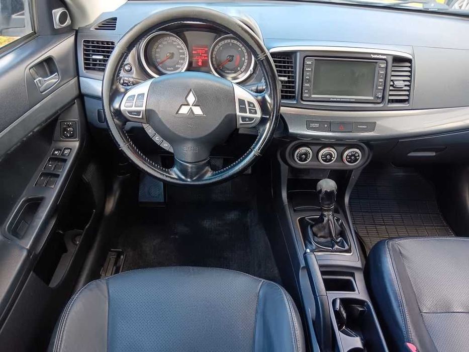 MITSUBISHI LANCER PARA VENDA EM PARTES E PEÇAS