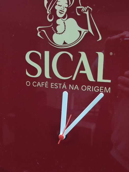 Letreiro relógio SICAL