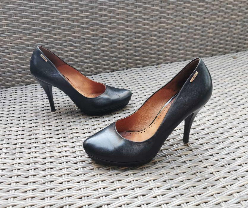 BADURA czarne szpilki rozm 39