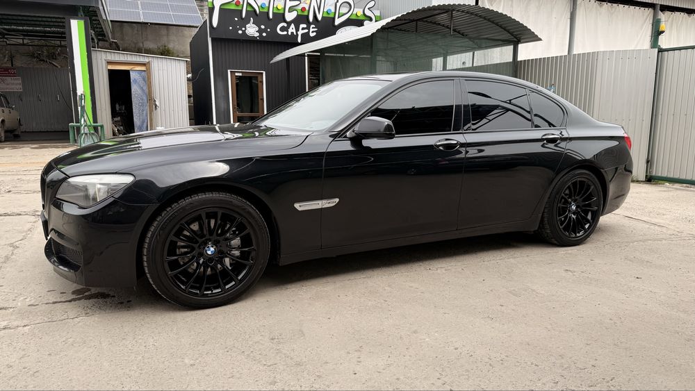 BMW 7 Series 2010 VIN WBAKC01050C498691 фото оголошення 2 з 24