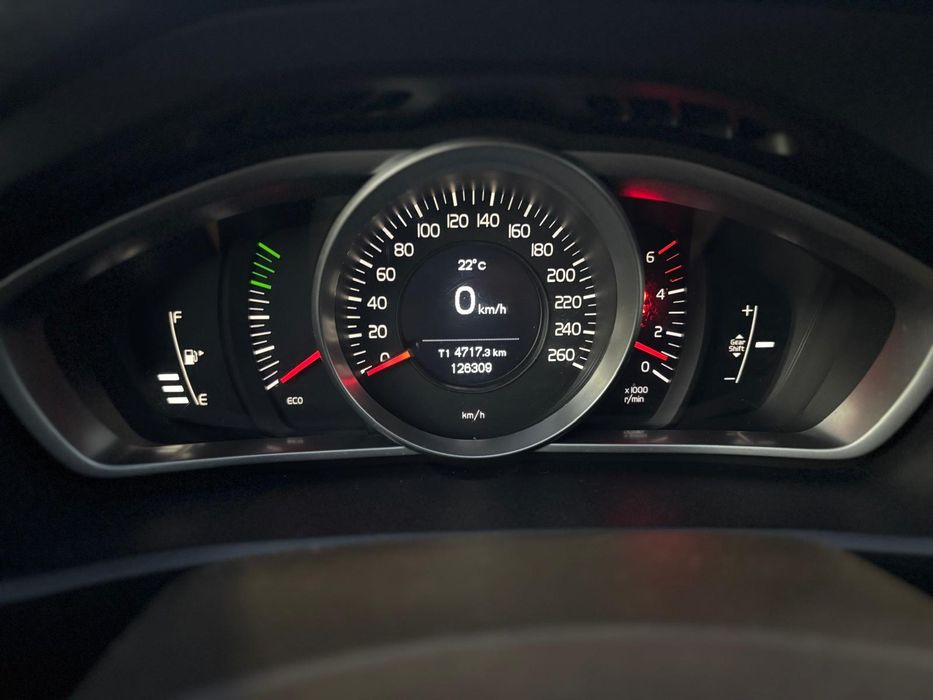 Volvo V40 — fotografia 5