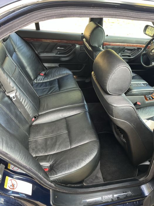 BMW serii 7, E38, silnik 2,8 benzyna + LPG