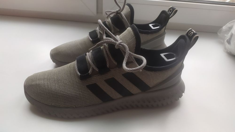 Кроссовки Adidas оригинал р.45