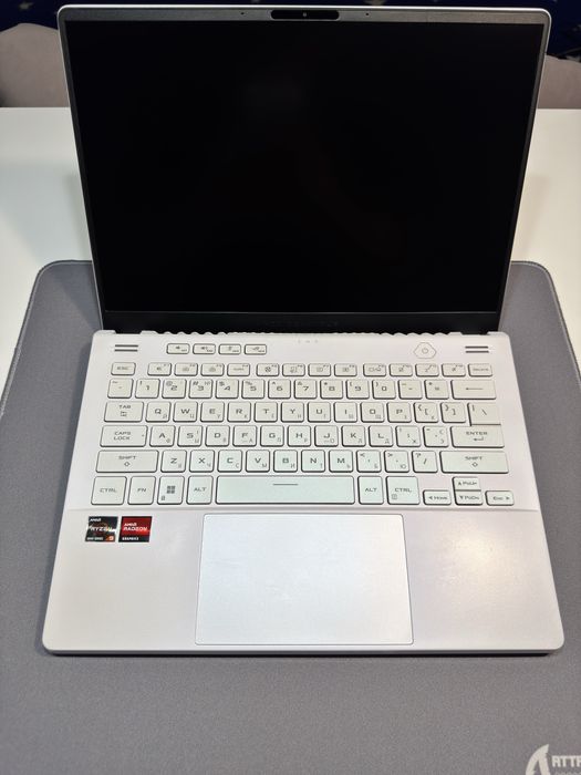 Продам игровой ноутбук Asus Rog Zephyrus G14.