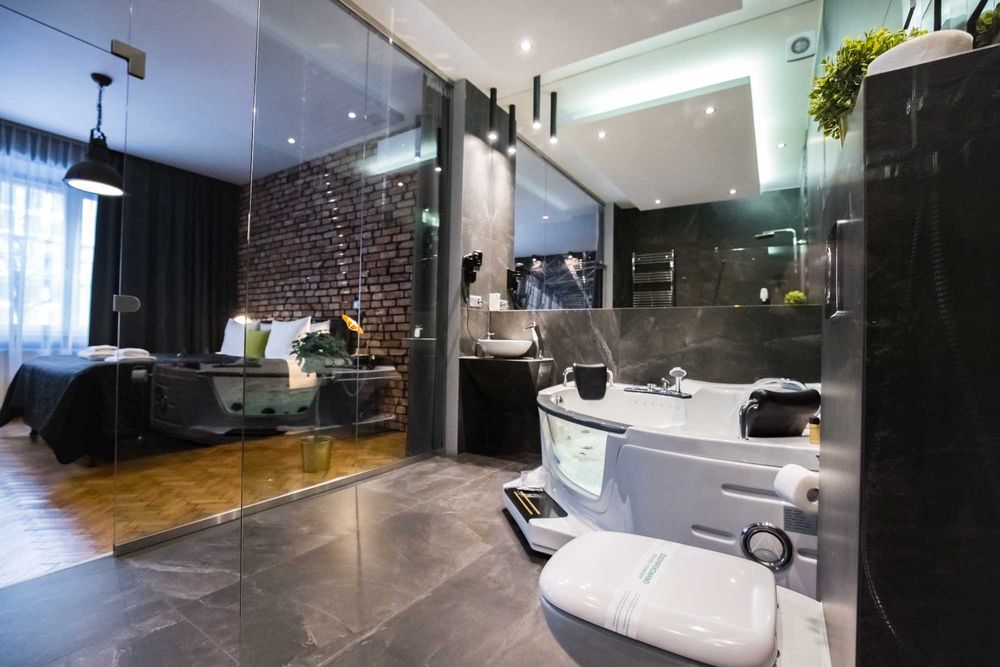 Apartment studio z jacuzzi w pokoju Z3 PROMOCJA w tygodniu!
