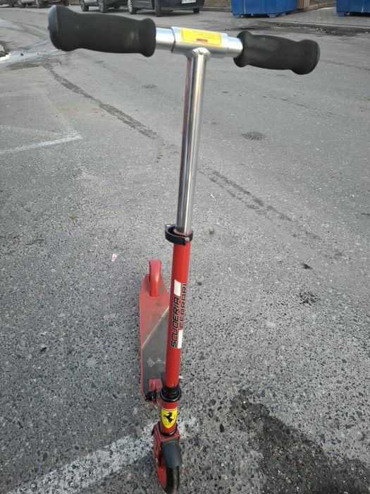 Hulajnoga FERRARI