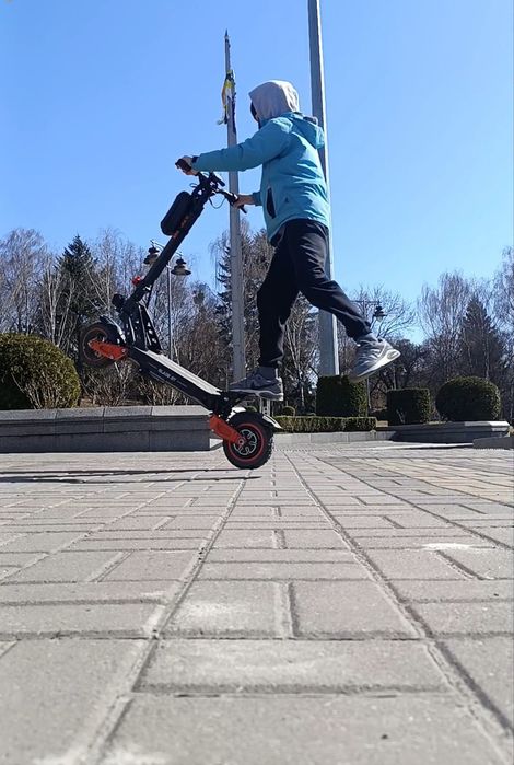 Электросамокат GIANT Blade GT Pro