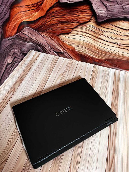 HP OMEN 17-db0047nr — RTX 4070